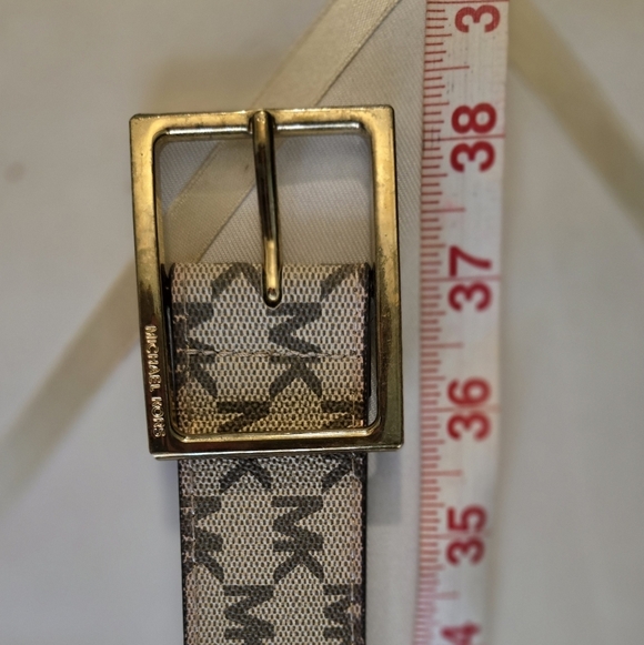 Michael Kors Monogram Belt with Gold Buckle Tan Brown - Picture 4 of 4